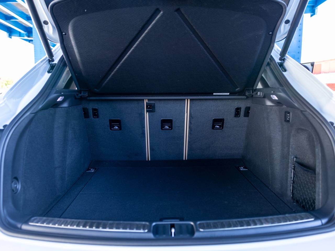 2025 Porsche Macan Macan S