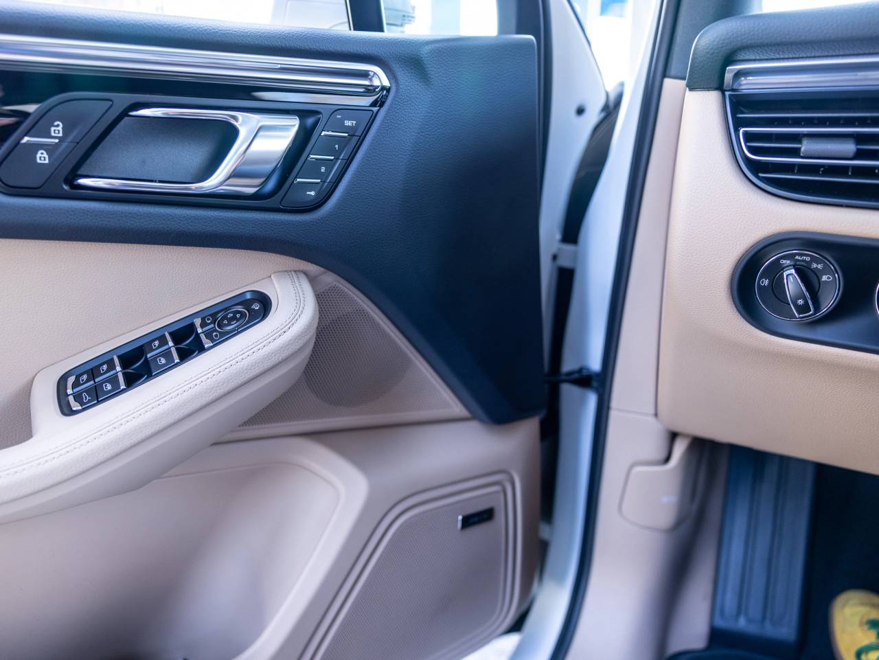 2025 Porsche Macan Macan S