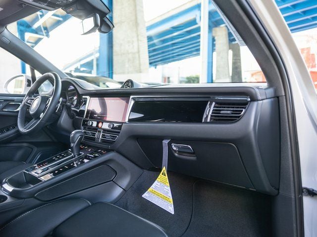 2026 Porsche Macan Macan S