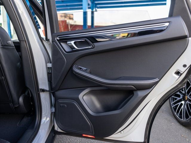 2026 Porsche Macan Macan S