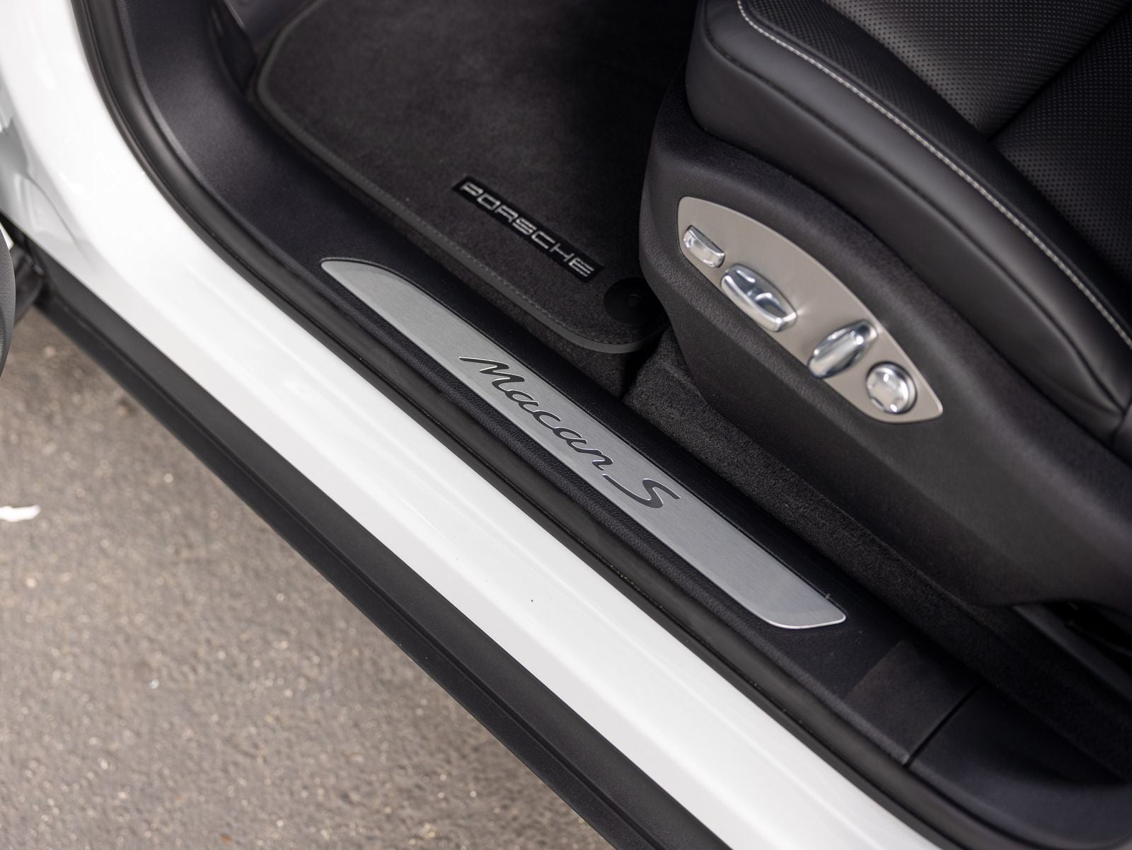 2026 Porsche Macan Macan S