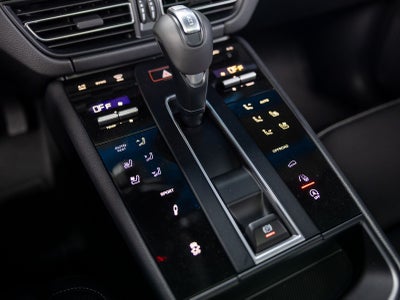 2026 Porsche Macan Macan S