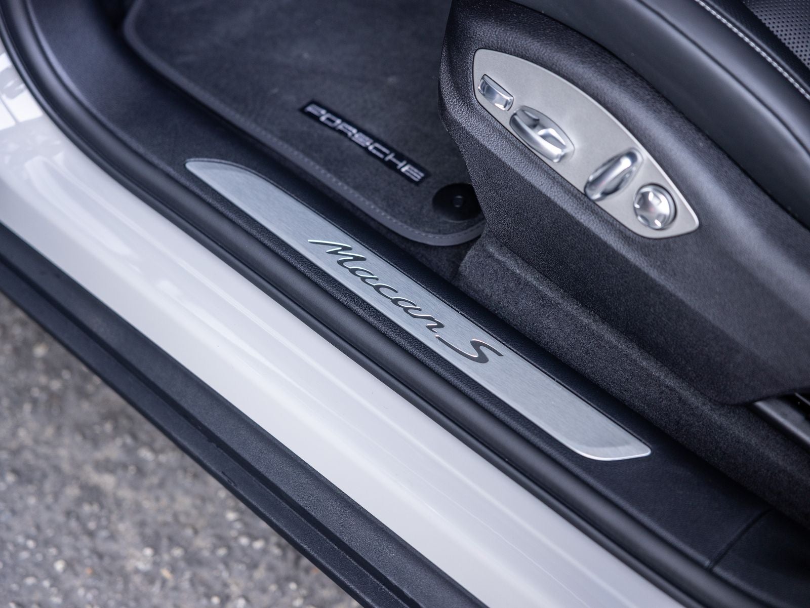 2026 Porsche Macan Macan S