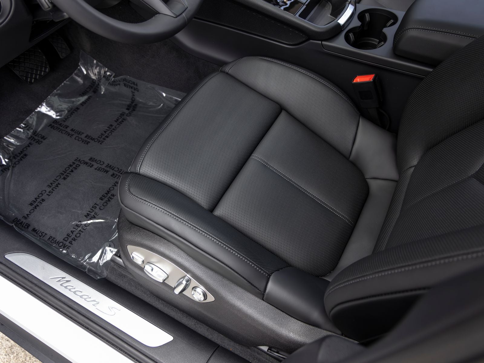 2026 Porsche Macan Macan S