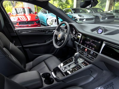 2026 Porsche Macan Macan S