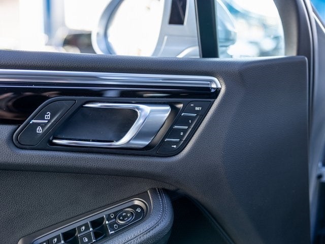 2023 Porsche Macan Macan S (MY23)