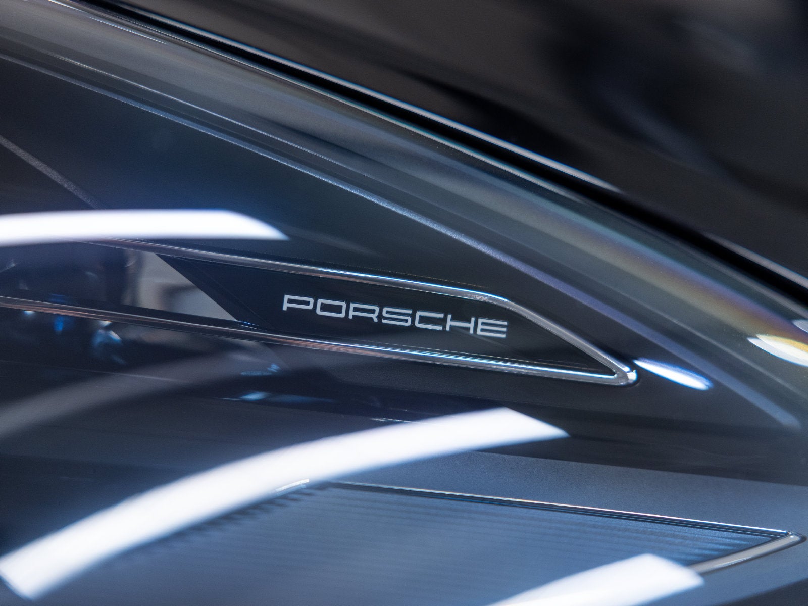 2023 Porsche Macan Macan S