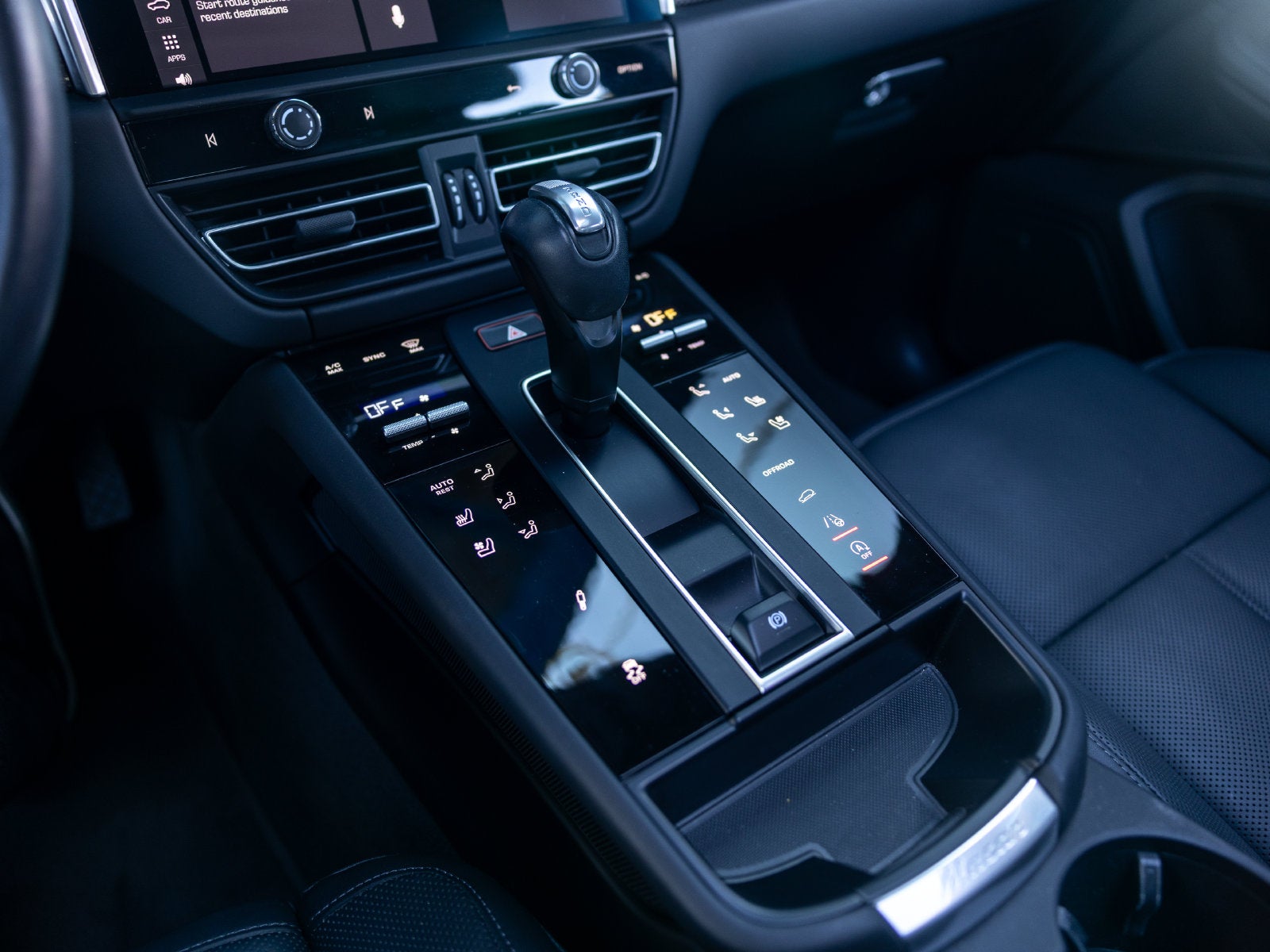2023 Porsche Macan Macan S