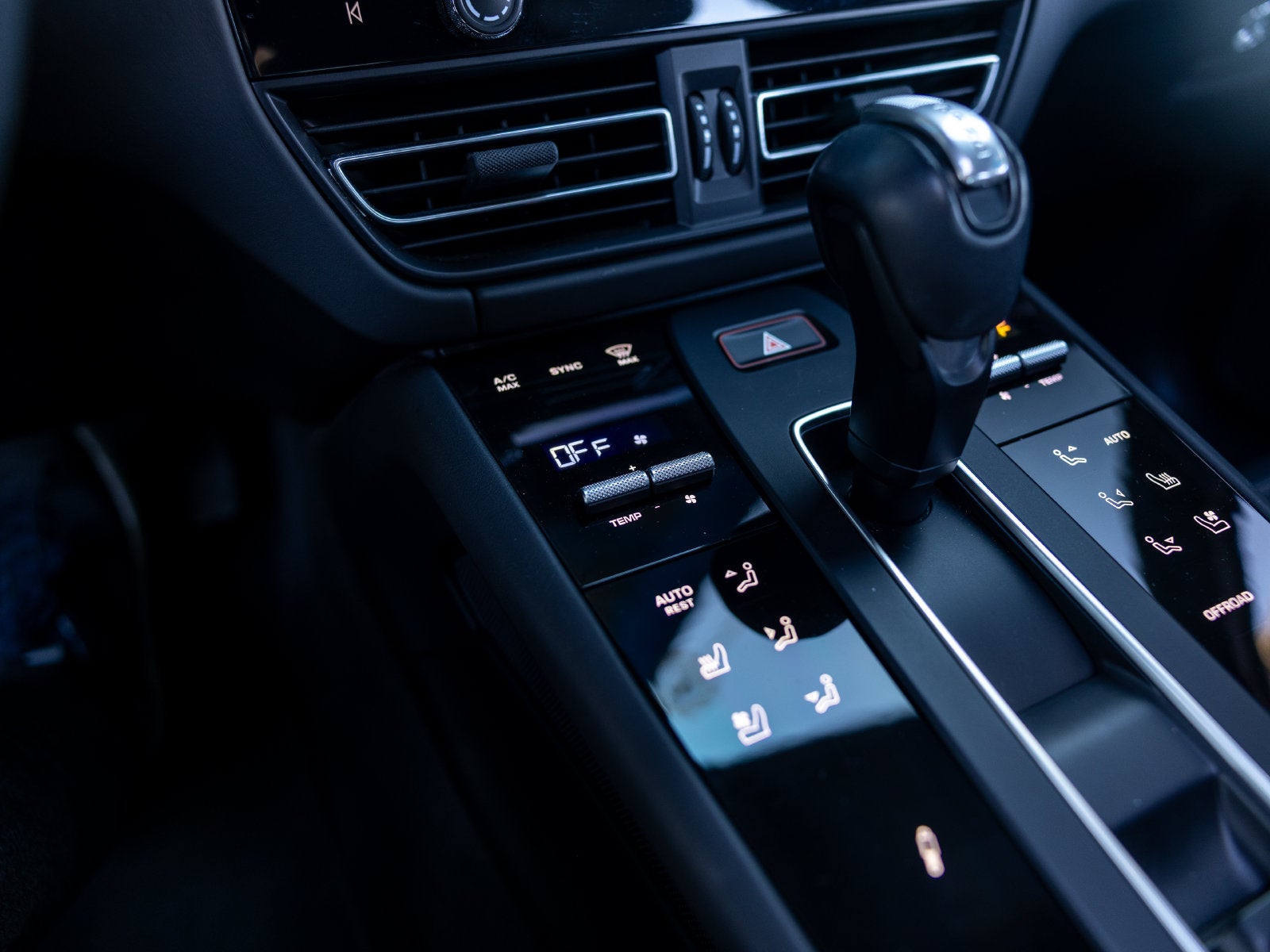 2023 Porsche Macan Macan S