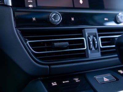 2023 Porsche Macan Macan S