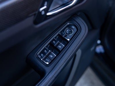 2023 Porsche Macan Macan S