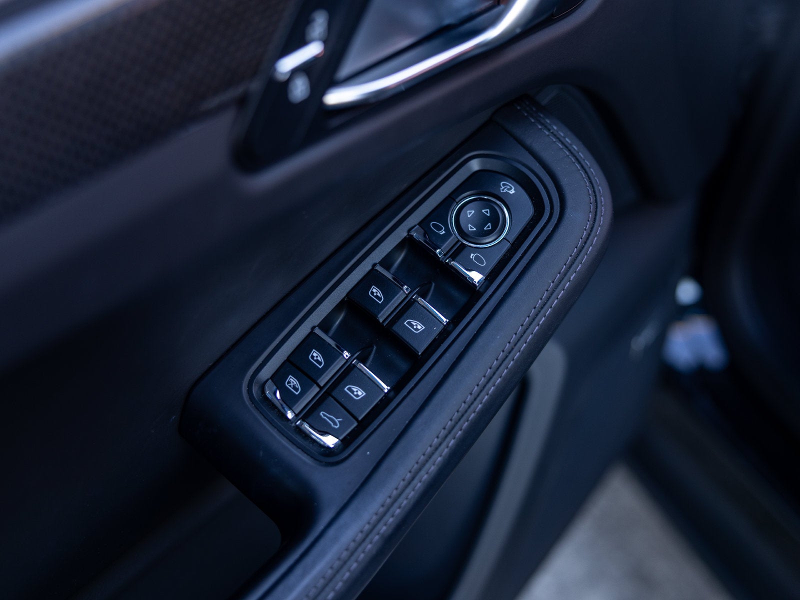 2023 Porsche Macan Macan S
