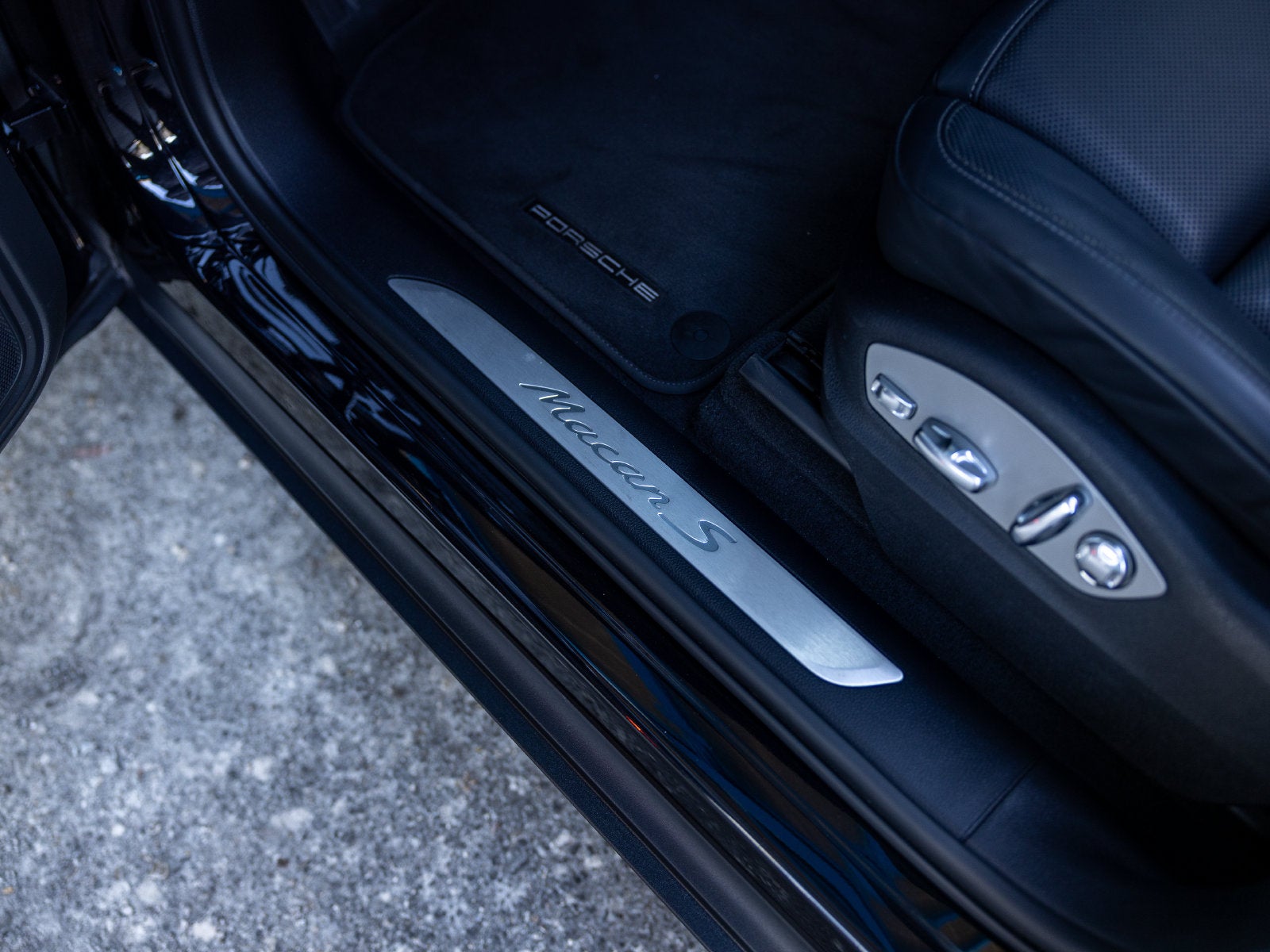 2023 Porsche Macan Macan S