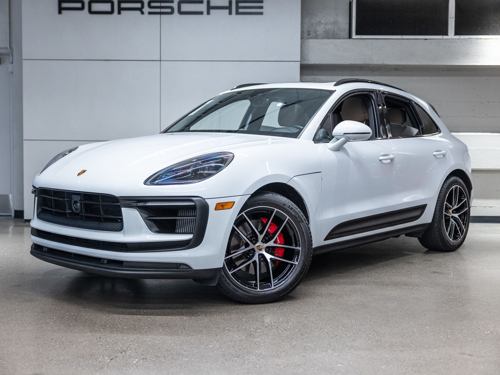 2024 Porsche Macan S
