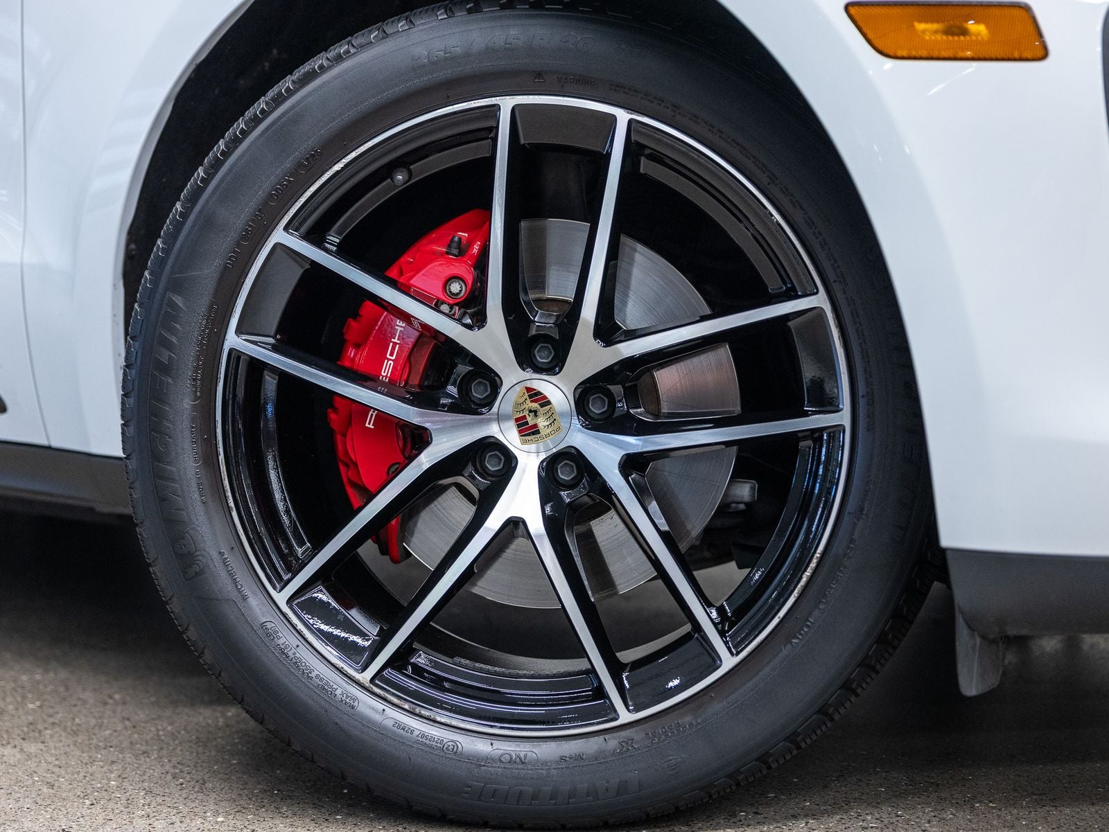 2024 Porsche Macan S