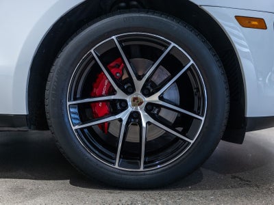 2024 Porsche Macan S