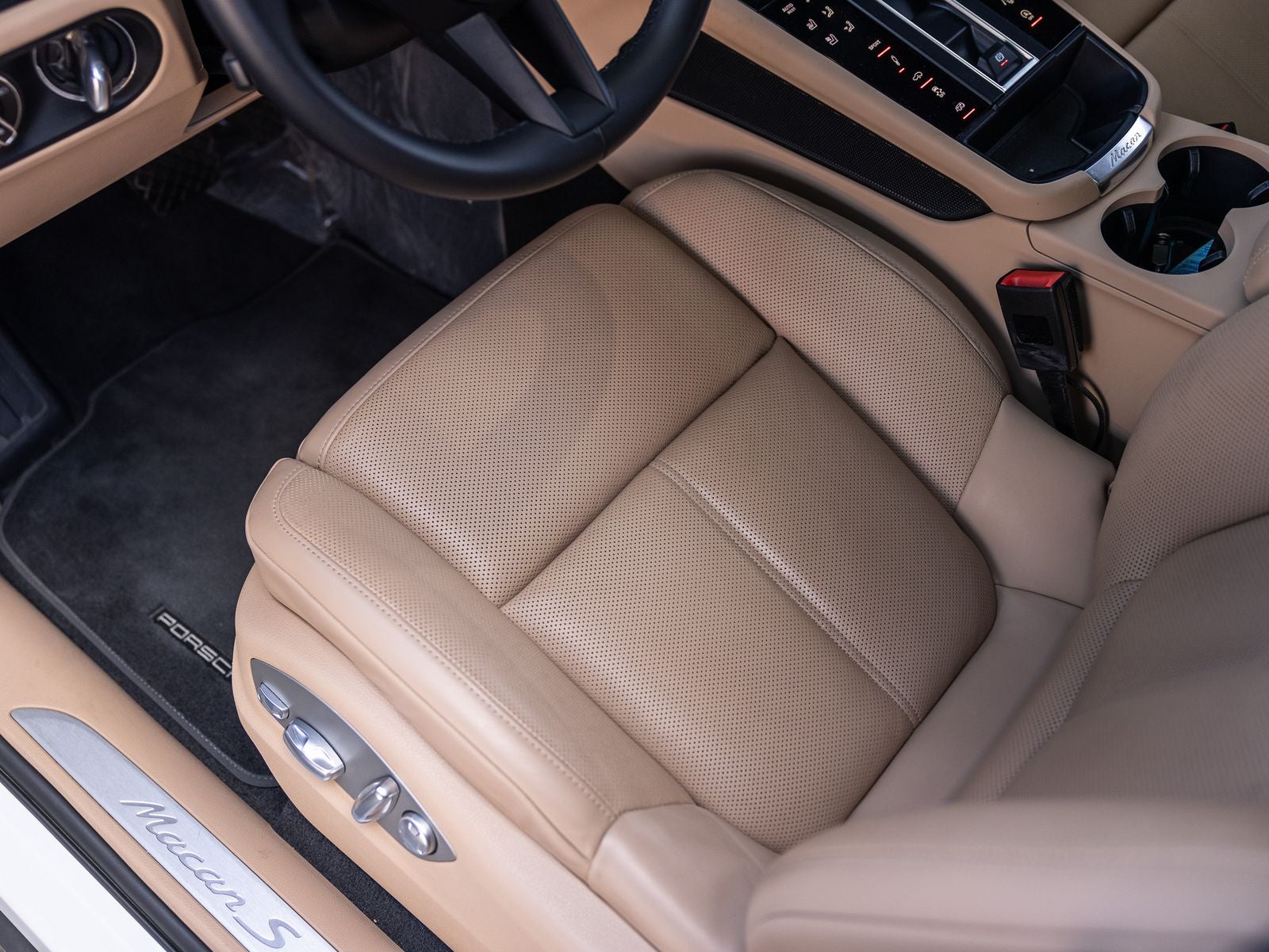 2024 Porsche Macan S