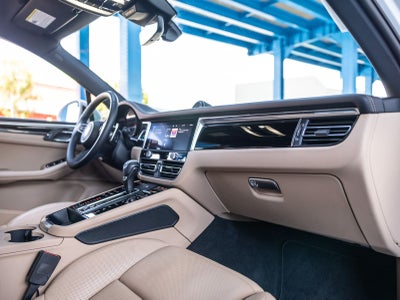 2024 Porsche Macan S