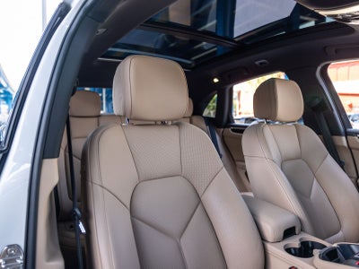 2024 Porsche Macan S