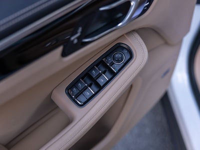 2024 Porsche Macan S