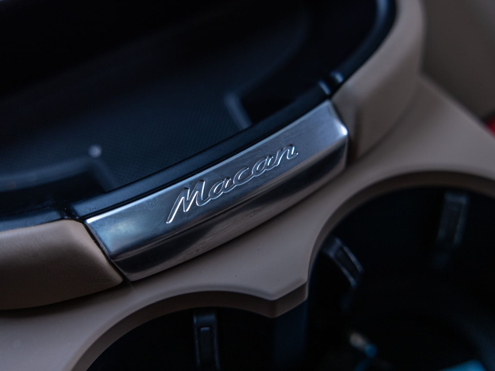 2024 Porsche Macan S
