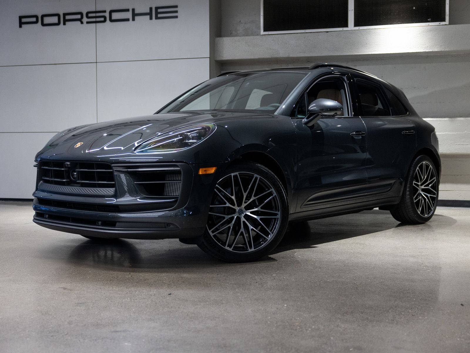 2025 Porsche Macan S