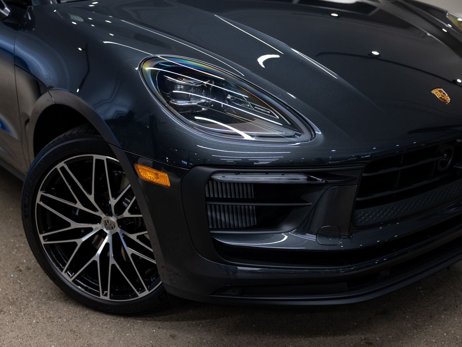 2025 Porsche Macan S