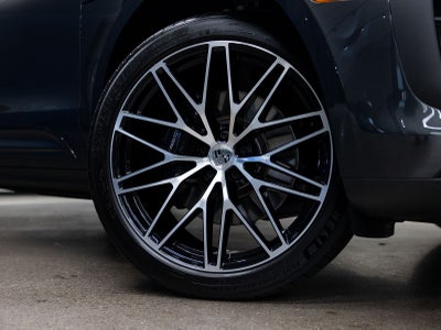 2025 Porsche Macan S