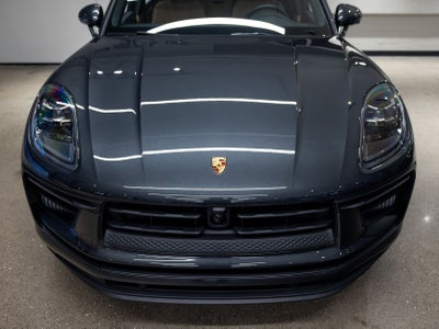 2025 Porsche Macan S