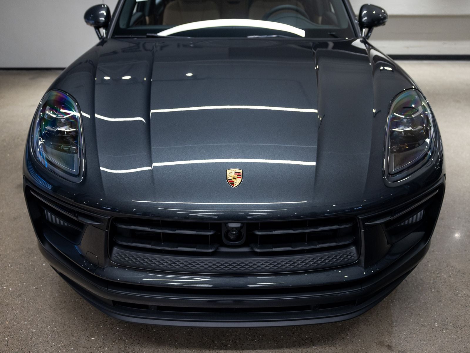 2025 Porsche Macan S