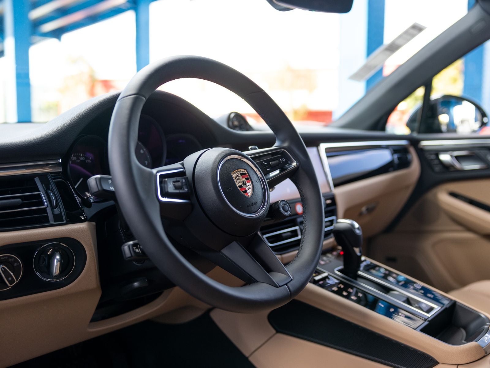 2025 Porsche Macan S