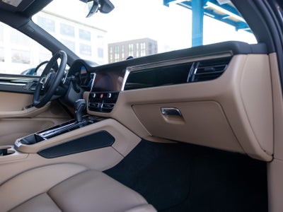 2025 Porsche Macan S