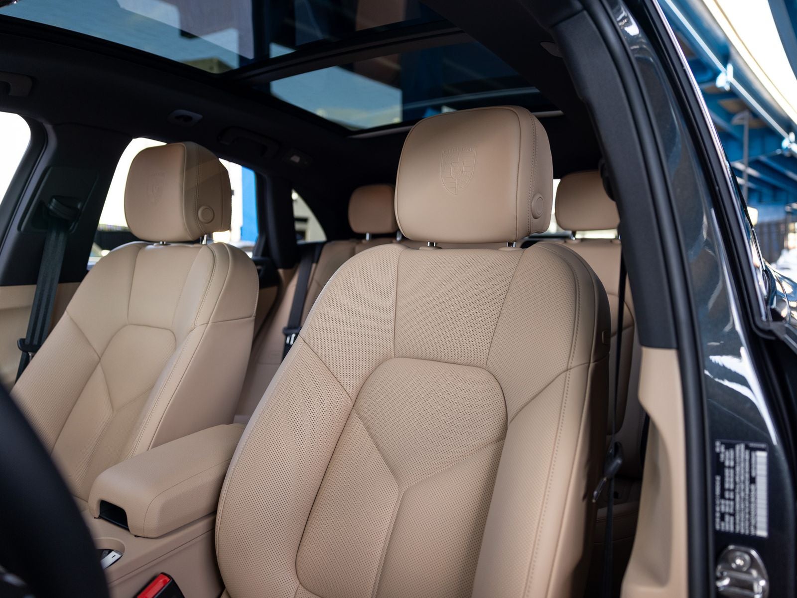 2025 Porsche Macan S