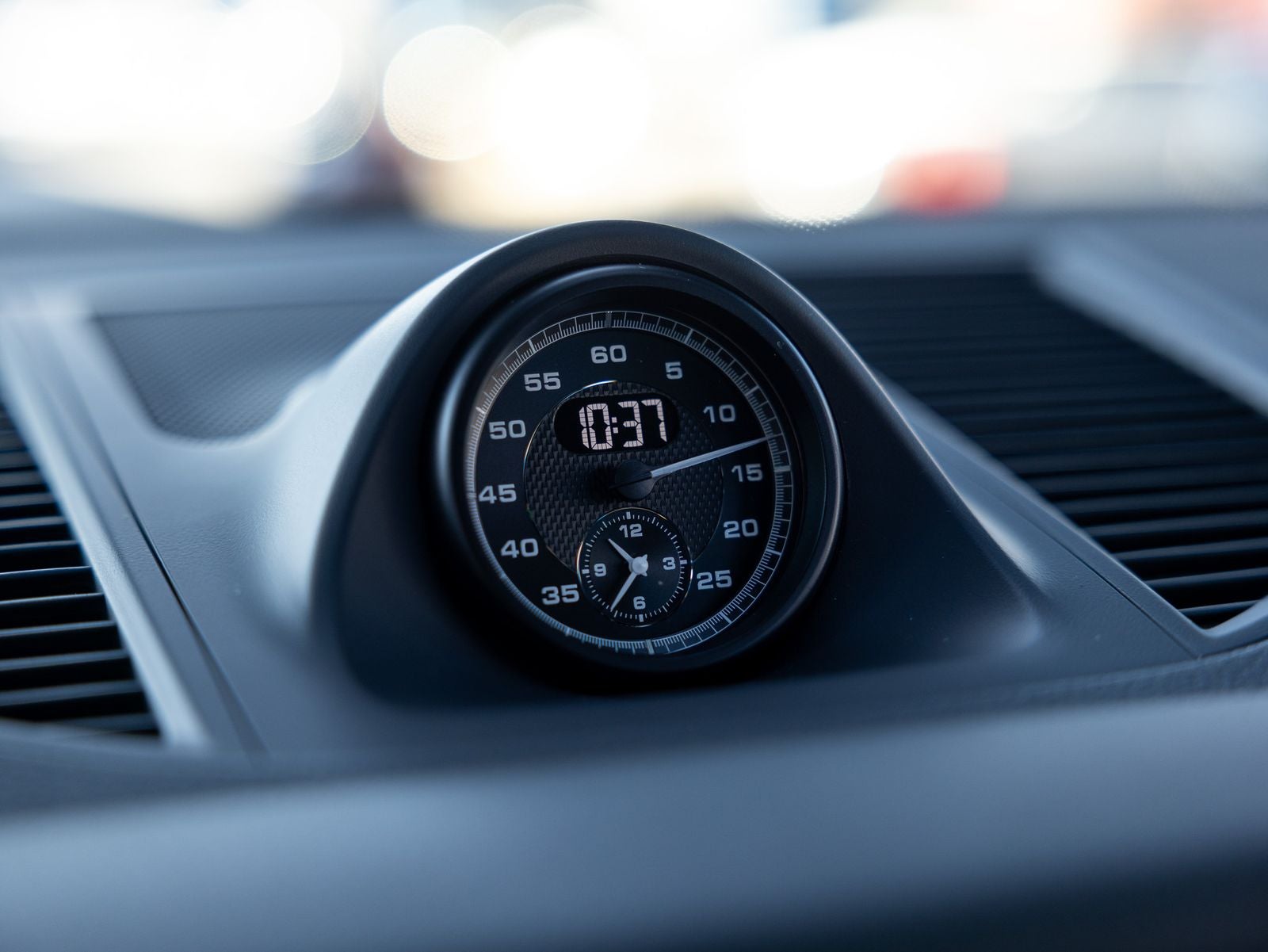 2025 Porsche Macan S