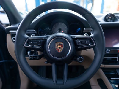 2025 Porsche Macan S