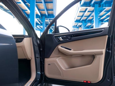 2025 Porsche Macan Macan S