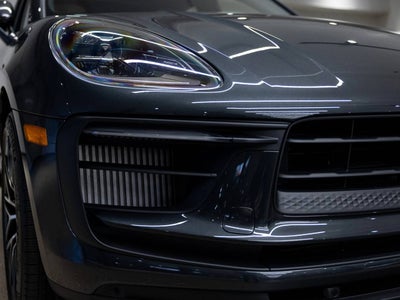 2025 Porsche Macan Macan S