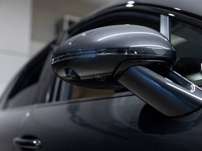 2025 Porsche Macan Macan S