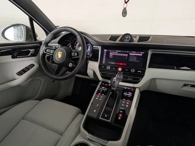 2026 Porsche Macan Macan S