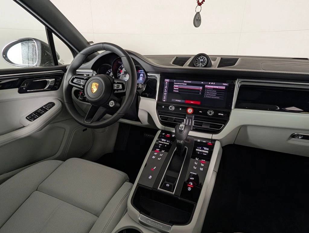 2026 Porsche Macan Macan S