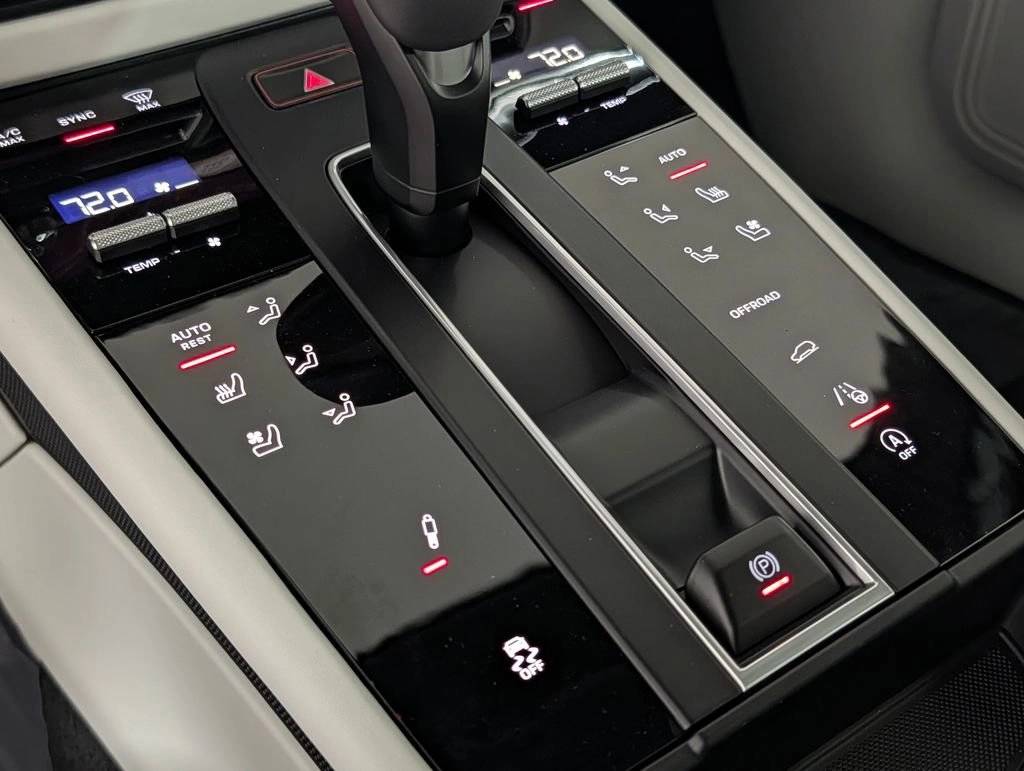 2026 Porsche Macan Macan S