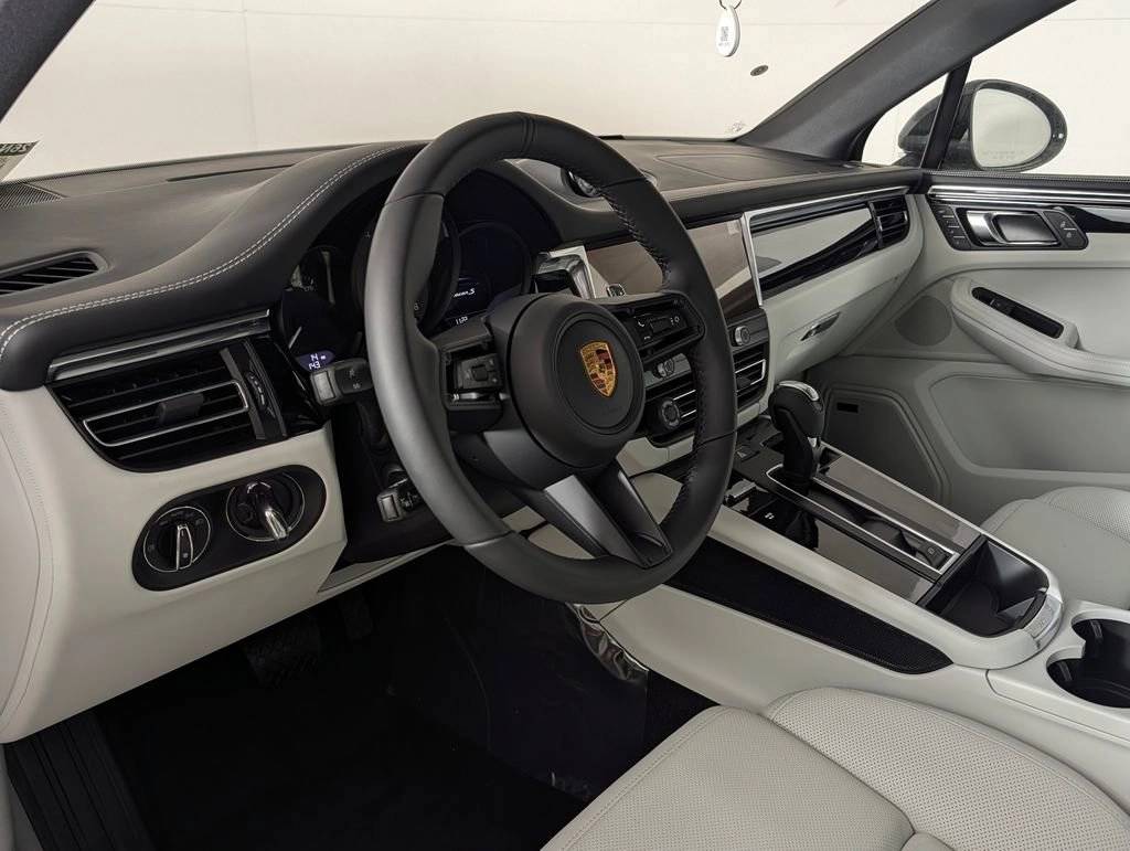 2026 Porsche Macan Macan S