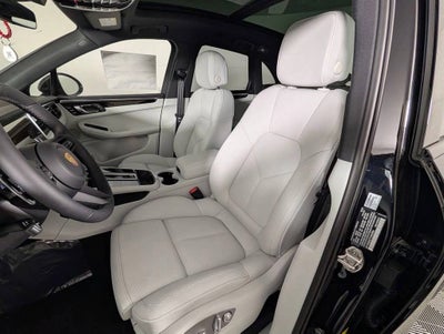 2026 Porsche Macan Macan S