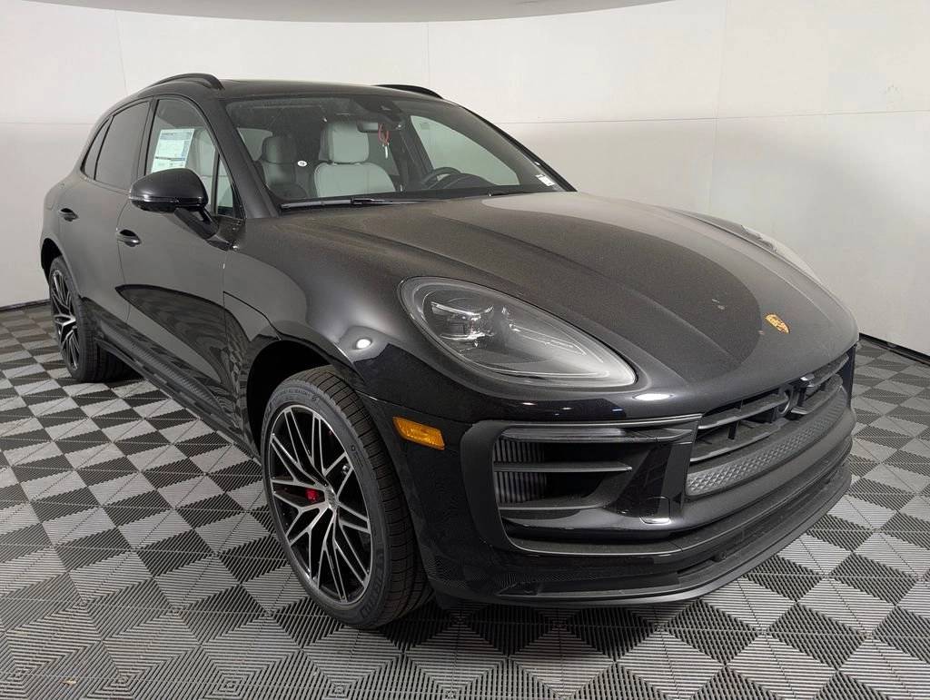 2026 Porsche Macan Macan S