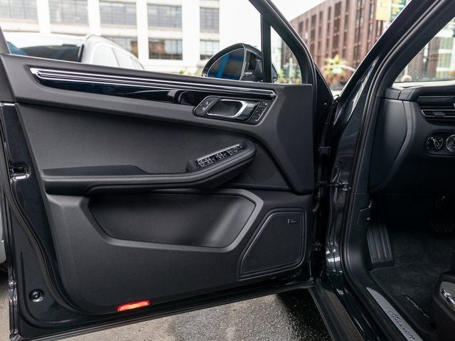 2026 Porsche Macan Macan S