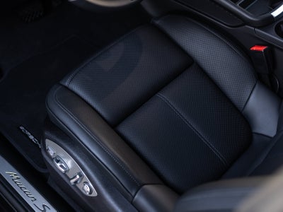 2026 Porsche Macan Macan S