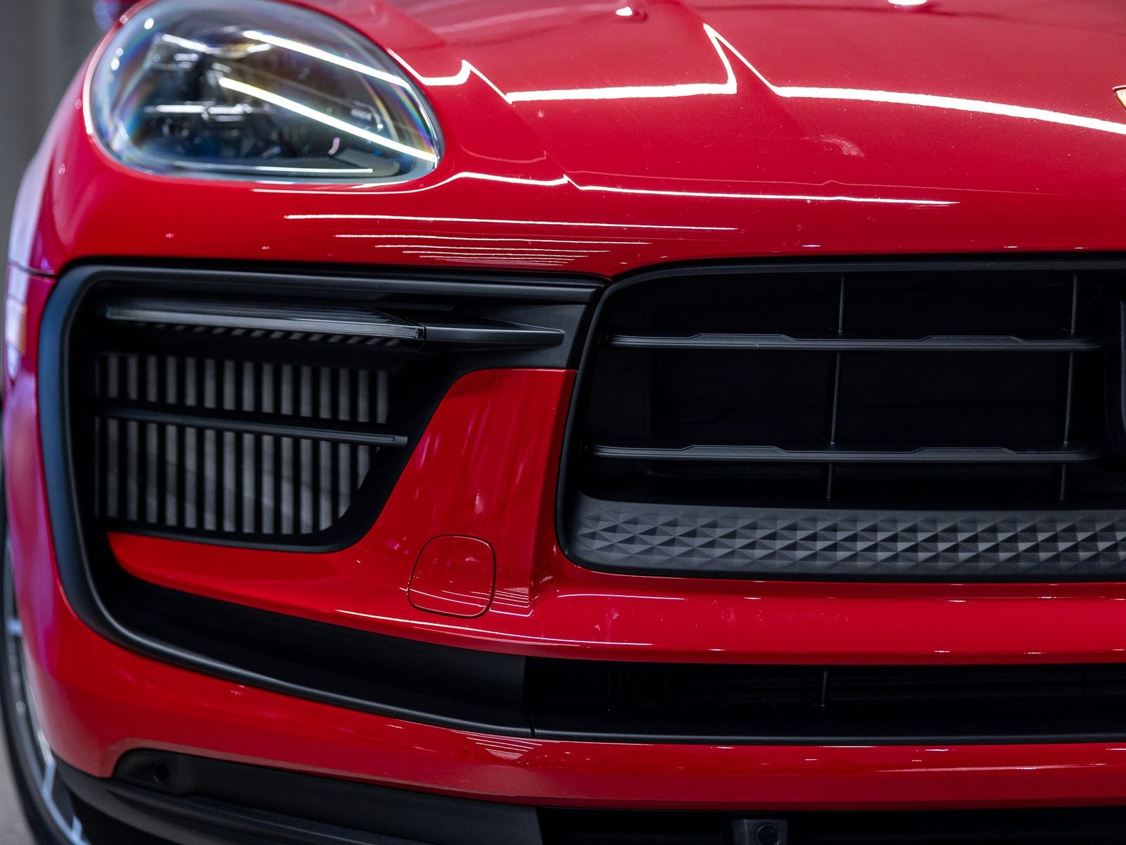 2024 Porsche Macan S