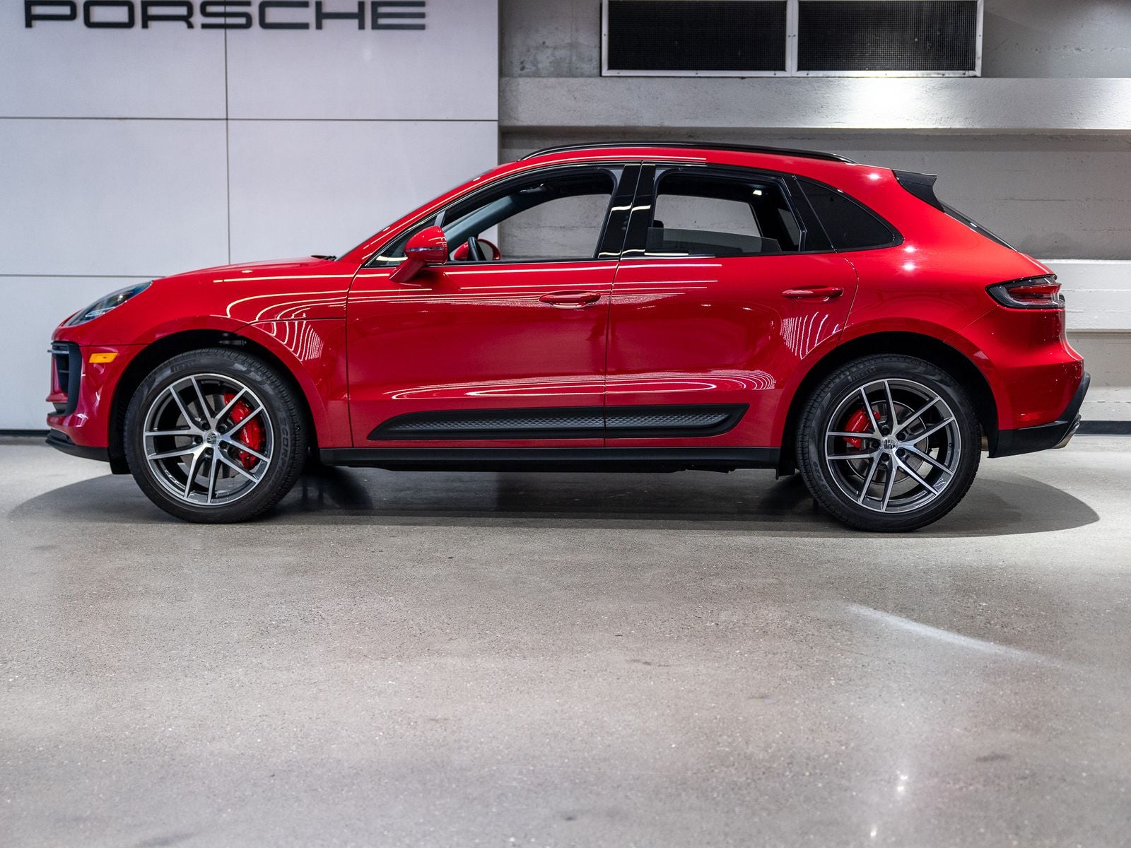 2024 Porsche Macan S