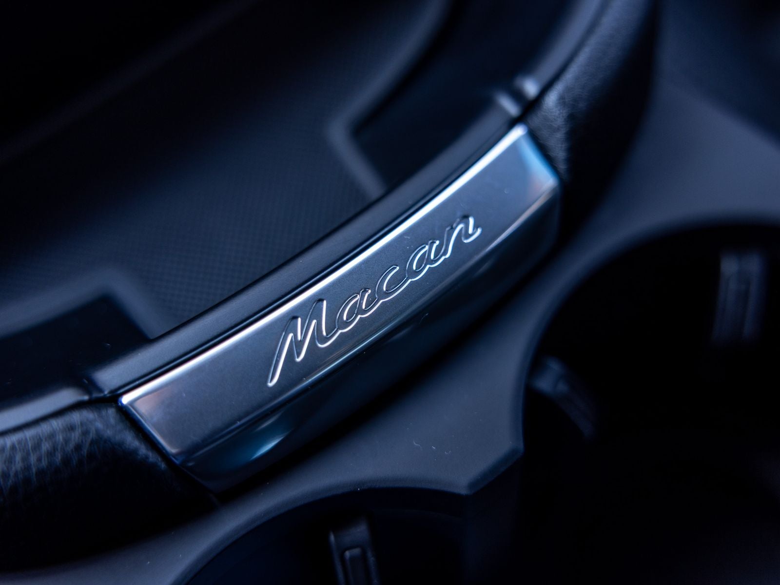 2024 Porsche Macan S