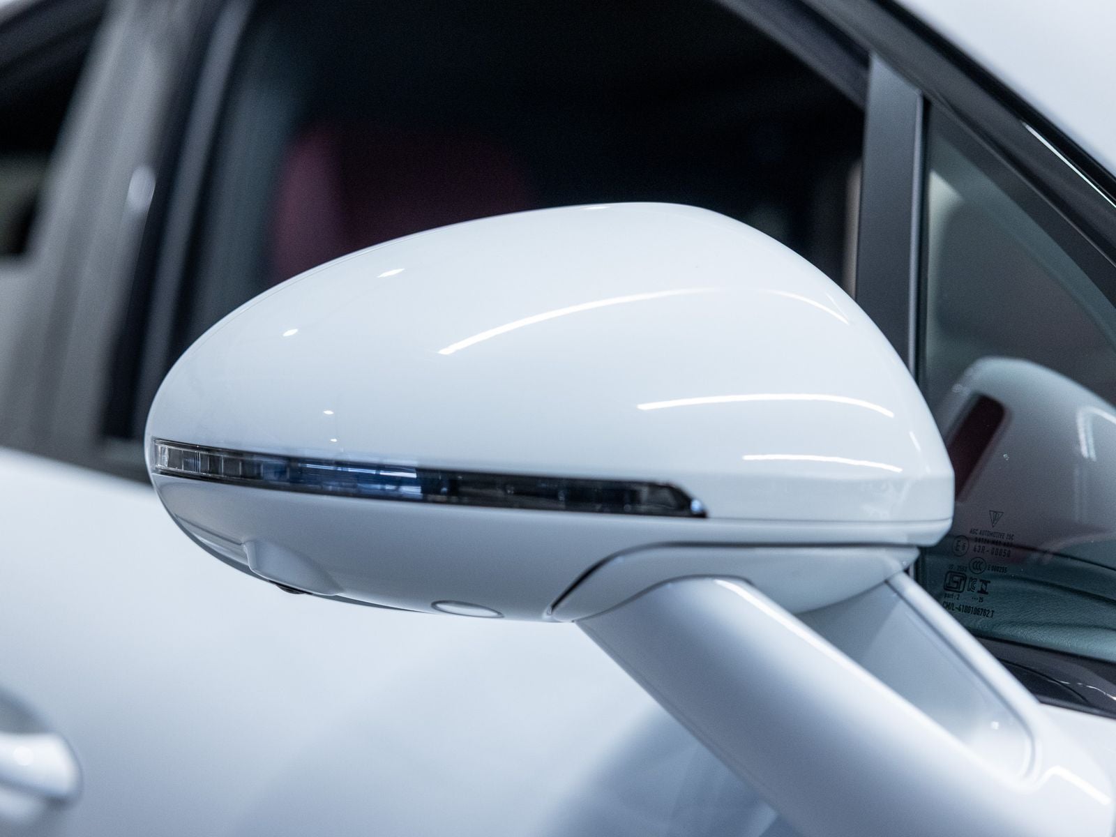 2025 Porsche Macan Macan S